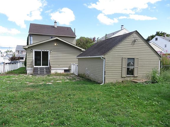4th image of 64 Margaret St