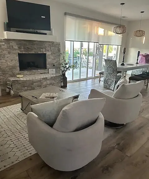 Breon Dr — Photo 1