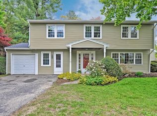 81 Wingate Rd, Holliston, MA 01746