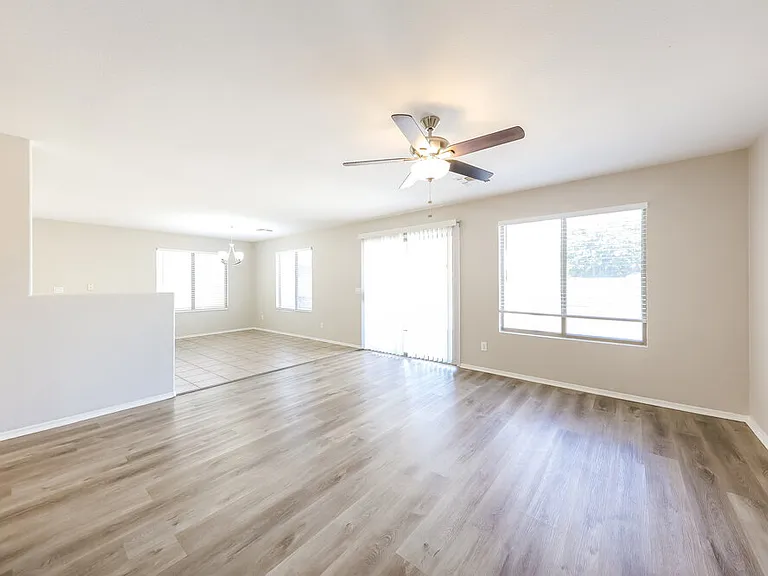 12830 W Via Camille — Photo 4