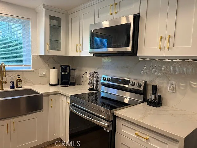 1 bed, 800 sqft, $3,000 — Photo 2