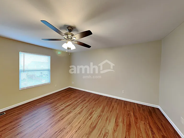 1231 Candora St — Photo 10