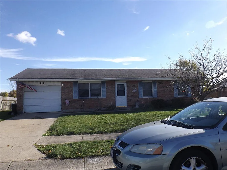 332 Dorothy Ln photo 1