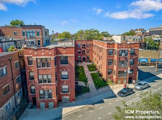 2875 N Clark St #1N, Chicago, IL 60657