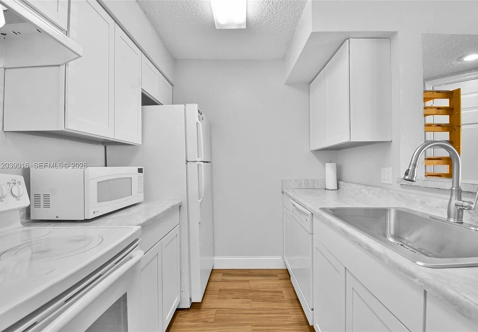 2866 S University Dr — Photo 3