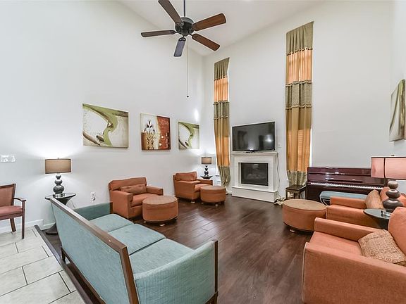 5th image of 11643 Breezy Knoll Drive