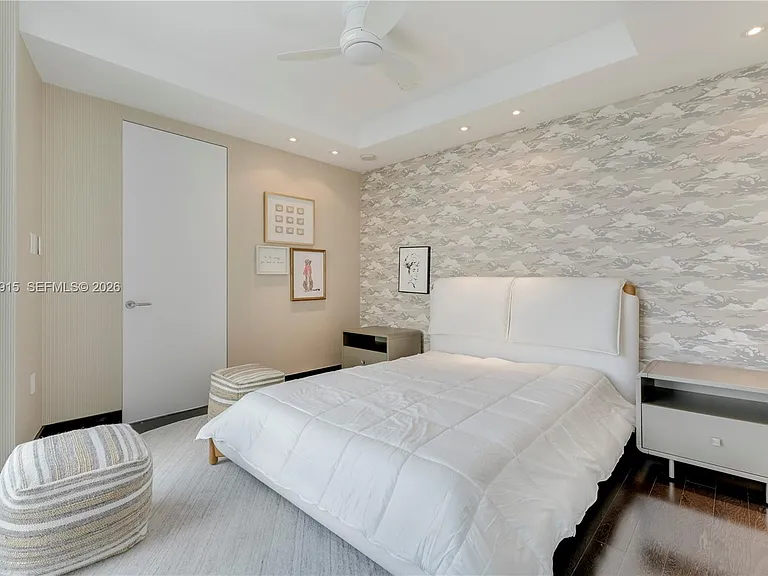 18201 E Collins Ave #TS1 — Photo 35