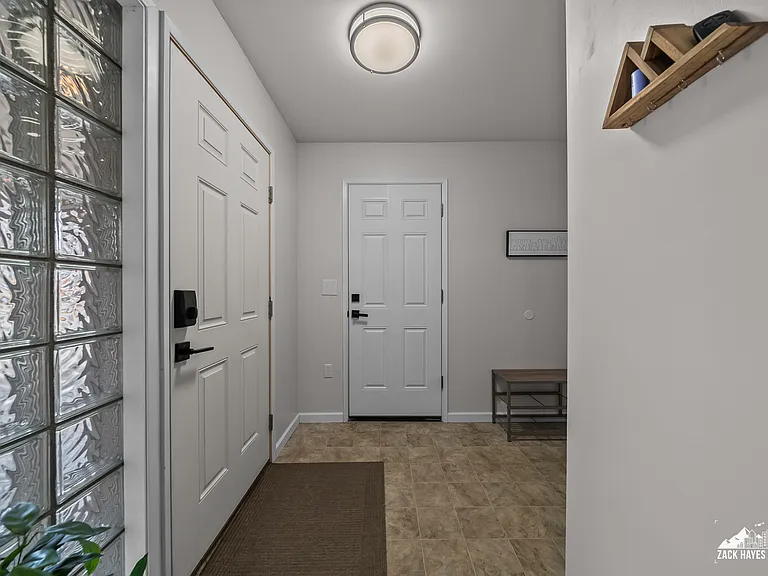 2101 Solstice Cir #1 — Photo 14