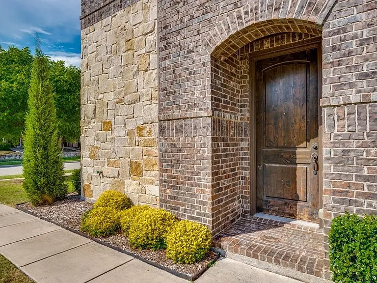 3029 Decker Dr — Photo 3