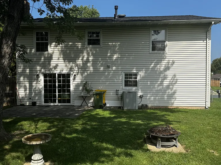 7923 Stone Hearth Rd — Photo 2