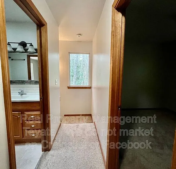 450 W Alder Dr — Photo 13