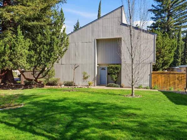 5274 Lake Knoll Ln, Fair Oaks, CA 95628