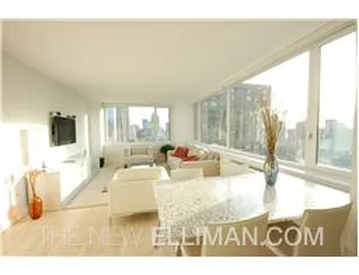 Rented by Douglas Elliman | media 25