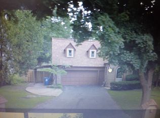 3175 Cascade Rd SE, Grand Rapids, MI 49506