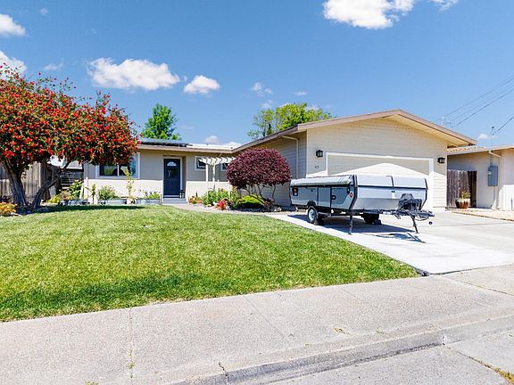 3rd image of 43 Burlington Drive