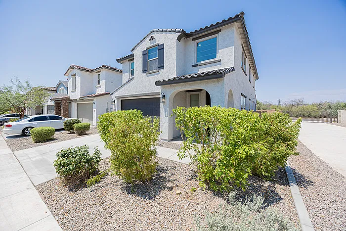 7412 W Gardenia Ave — Photo 3