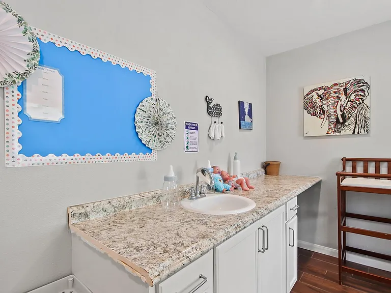 5302 Treaschwig Rd — Photo 46