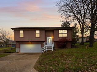 1817 Mountain Ash Dr, Pevely, MO 63070
