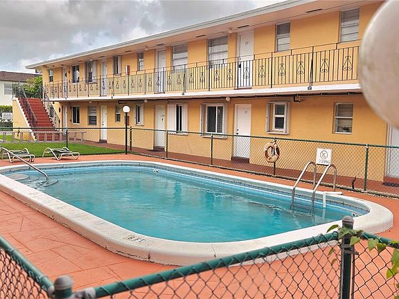 4th image of 3800 SW 102nd Ave APT 108