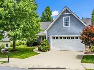 50 Grove End Rd, Fletcher, NC 28732