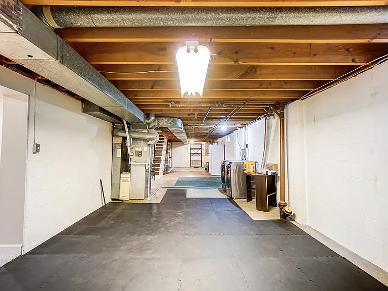 3592 Delamere Ave — Photo 30