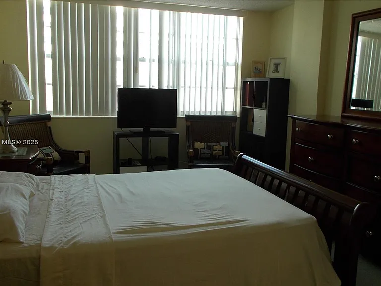 3161 S Ocean Dr #505 — Photo 15