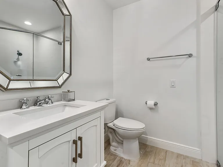 2864 Winding Oak Ln #A — Photo 18