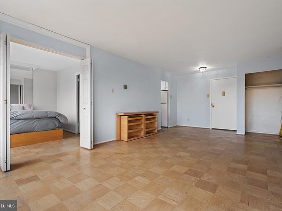 5th image of 5340 Holmes Run Pkwy Unit 612