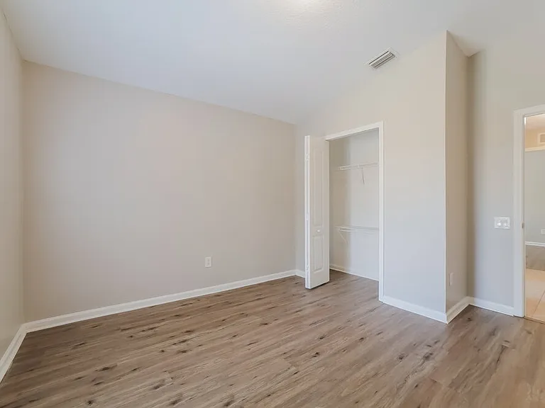 10225 Hunters Haven Blvd — Photo 18
