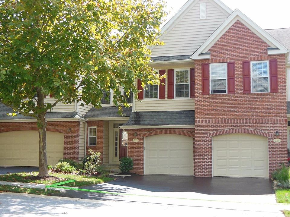 1st image of 227 Cherry Ln