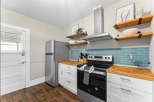 1763 Landon Ave Photo 1