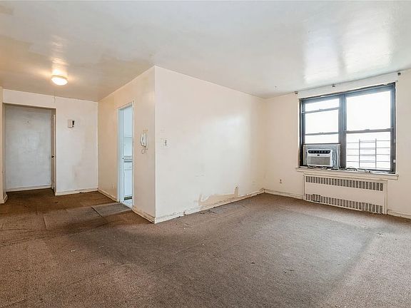 4th image of 112-50 Northern Blvd Unit 6G