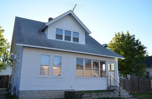 1st image of 108 N Armstrong Ave