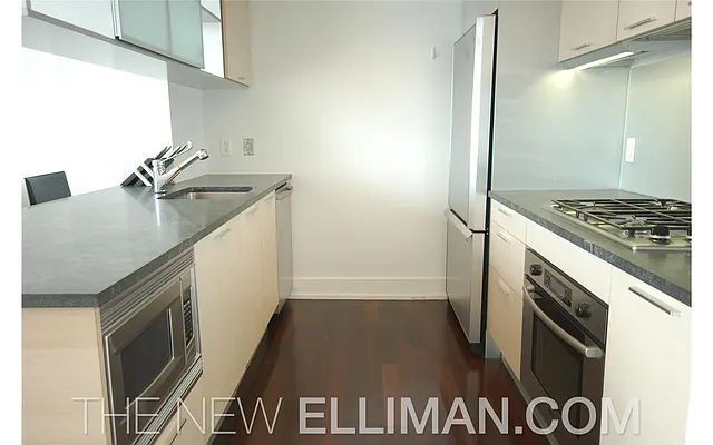 Rented by Douglas Elliman | media 68
