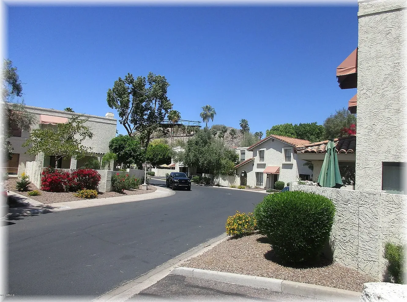 2 bed, 1.5 bath, 1060 sqft, $1,850 — Photo 2