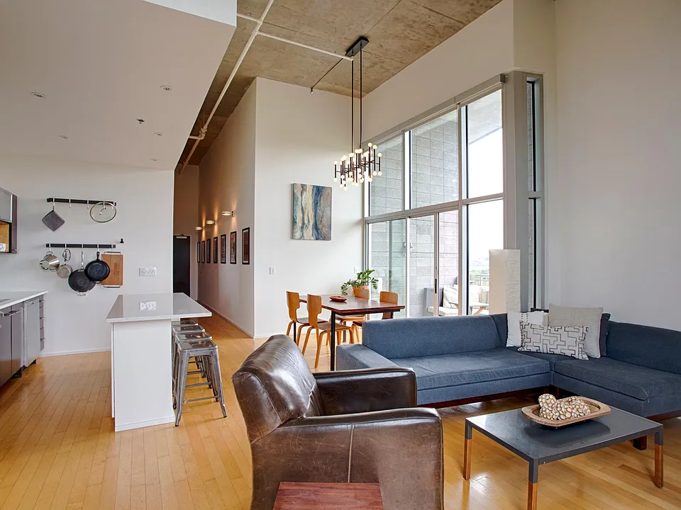 2115 Yeaman Pl #600