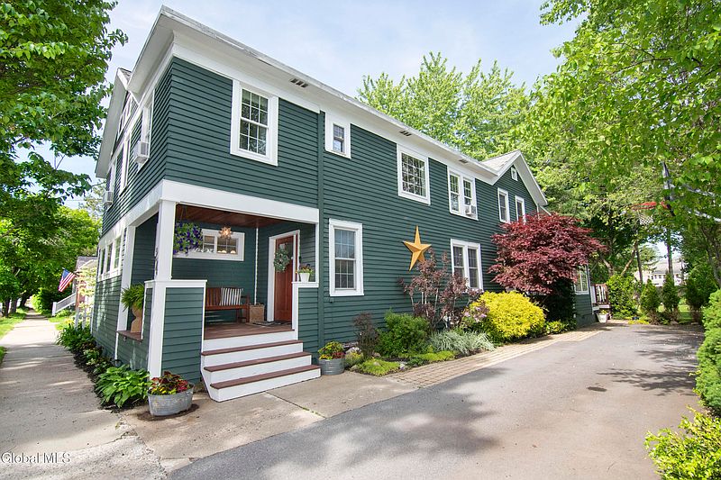 3rd image of 24 Walnut Street
