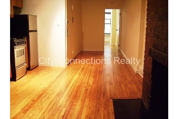 Rented by City Connections Realty | media 12