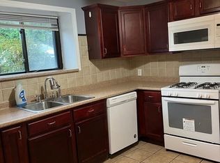 344 Beattie St #1, Fall River, MA 02723