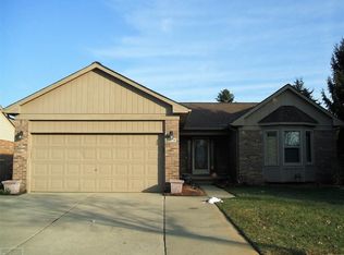 28034 Eaton Dr, Warren, MI 48092