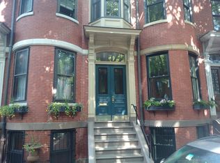 7 Saint Charles St, Boston, MA 02116