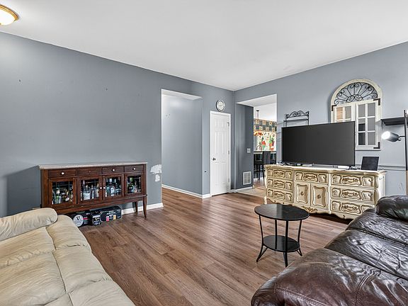 4th image of 24218 W Apple Creek Ln