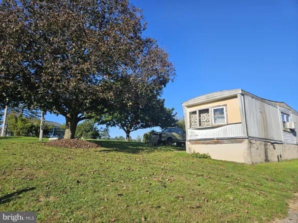 20 McGillstown Rd, Annville, PA 17003