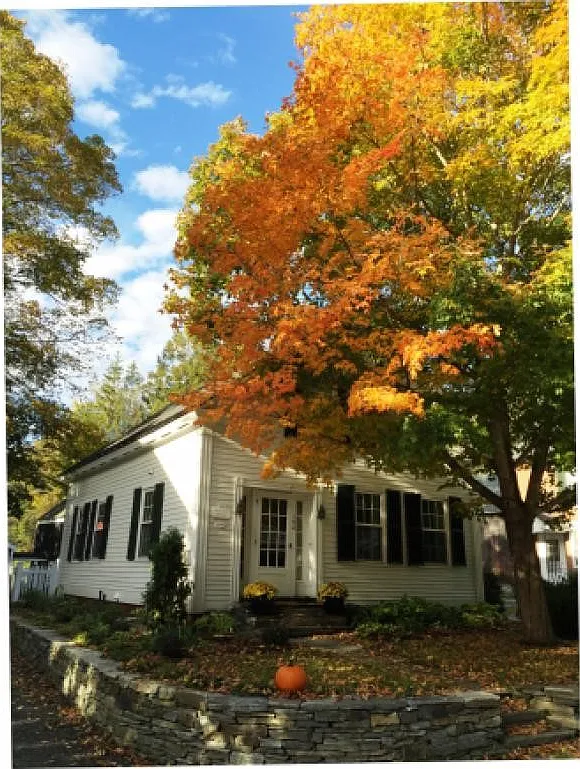 3 bed, 3.5 bath, 2080 sqft, $4,000 — Photo 1