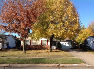 1910 E Skyline Dr, Lorain, OH 44053