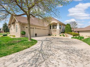 17536 Hackberry Ct, Eden Prairie, MN 55347