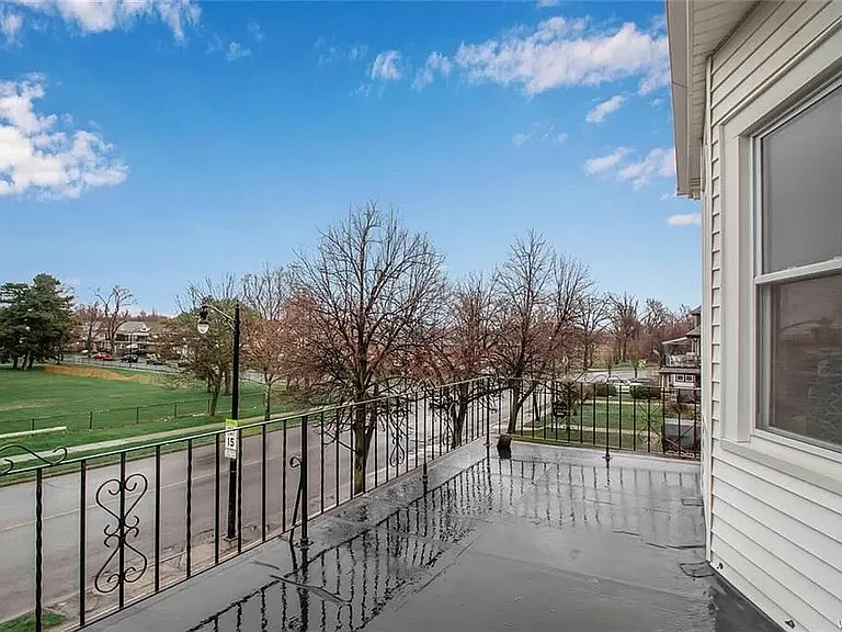1937 Hertel Ave #2 — Photo 17