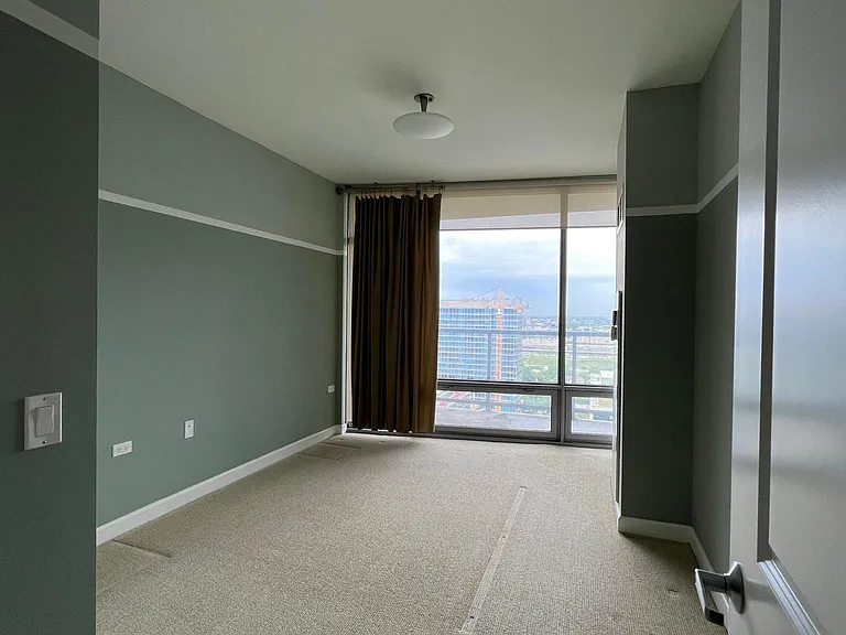 100 E 14th St #2207 — Photo 29