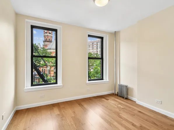 17 Greenwich Avenue image 1 of 13