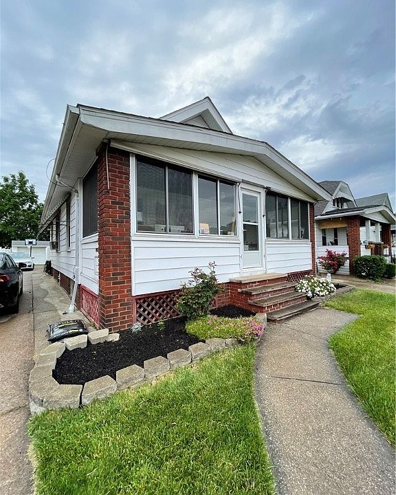 2926 Fortune Ave, Parma, OH 44134 Zillow